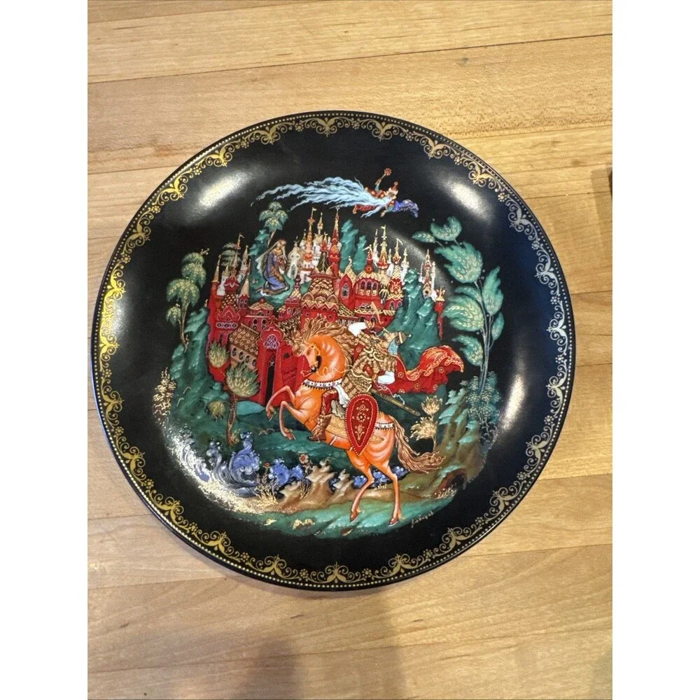 PALEKH 1988 USSR Ruslan & Ludmilla Hand Painted Collectors Plate by G Lubimov